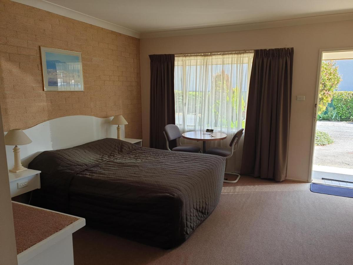 Blayney Central Motel エクステリア 写真