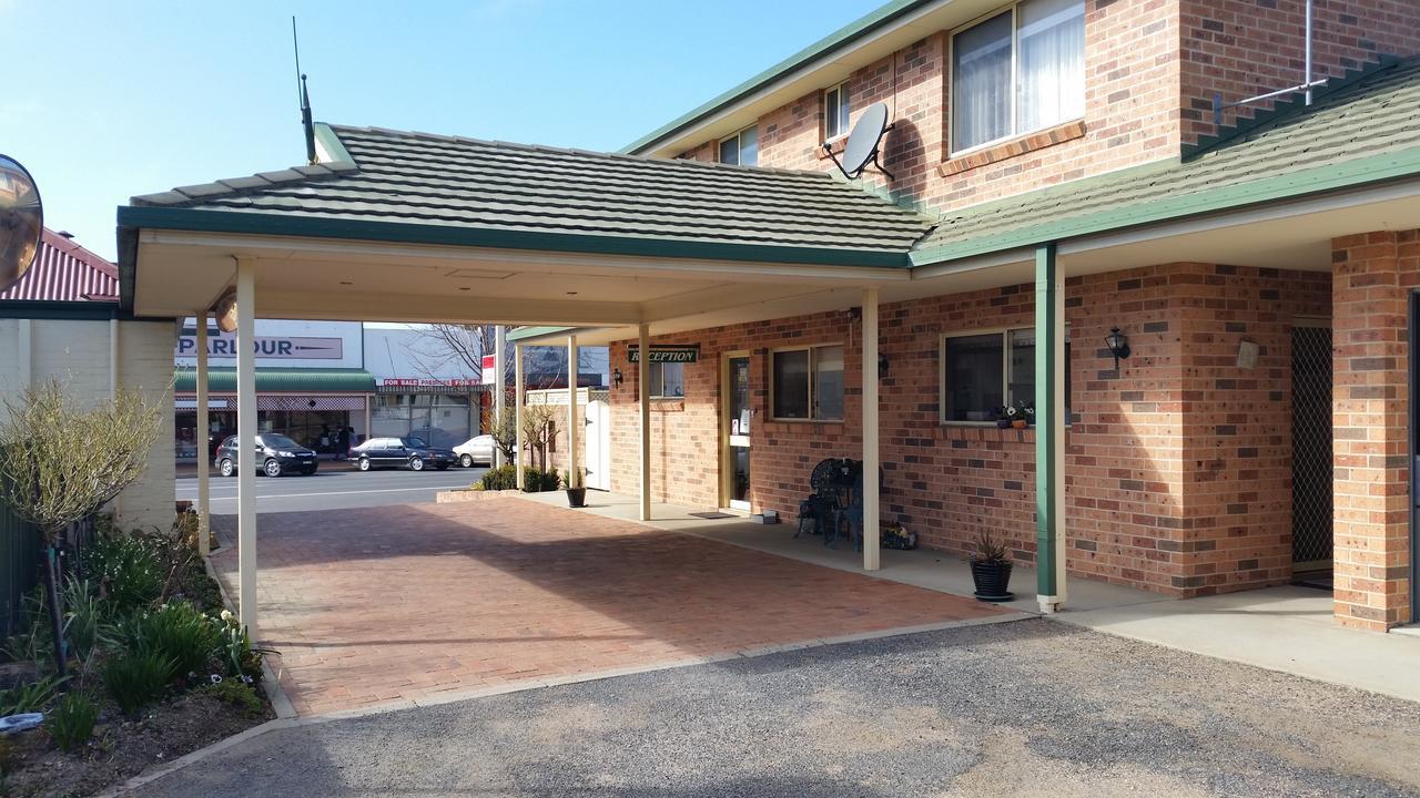 Blayney Central Motel エクステリア 写真
